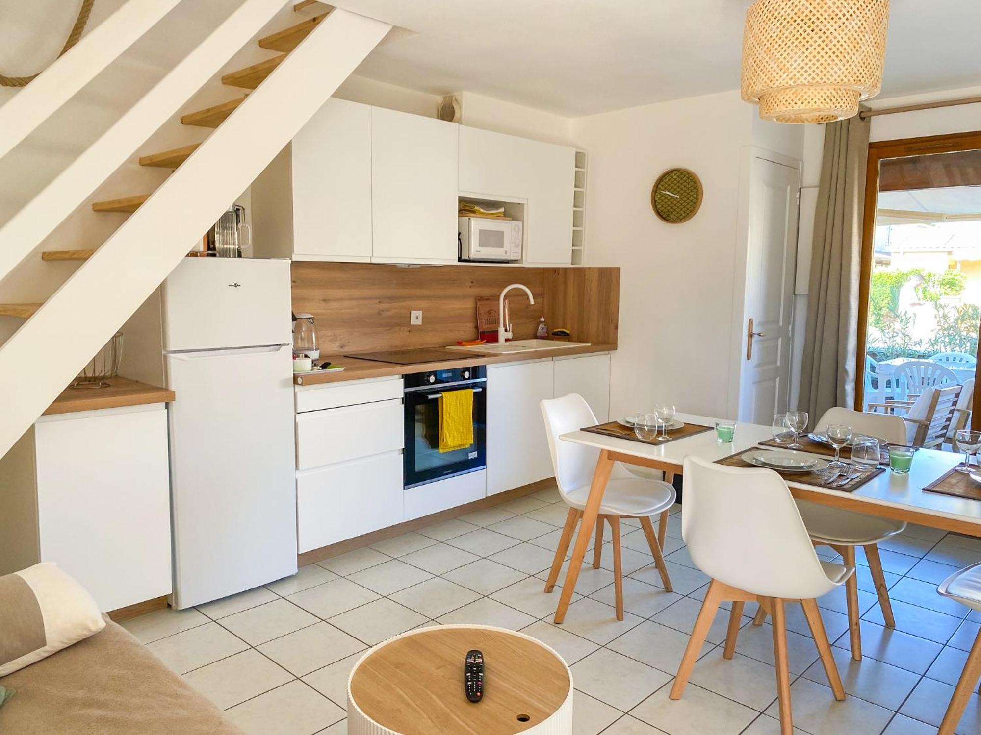 Maison Bord De En Résidence Avec Piscine Vias
