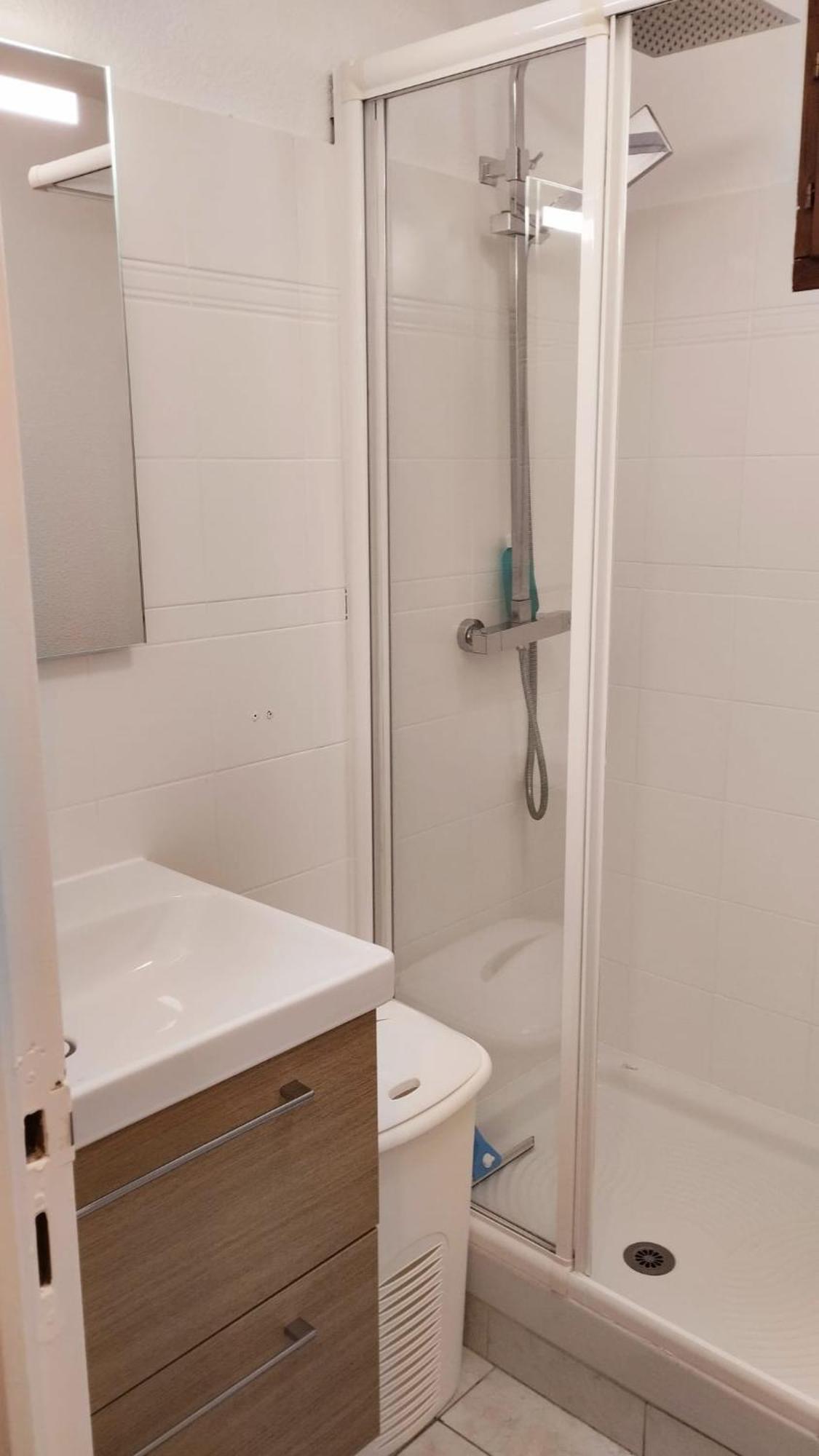 Maison Bord De En Résidence Avec Piscine *